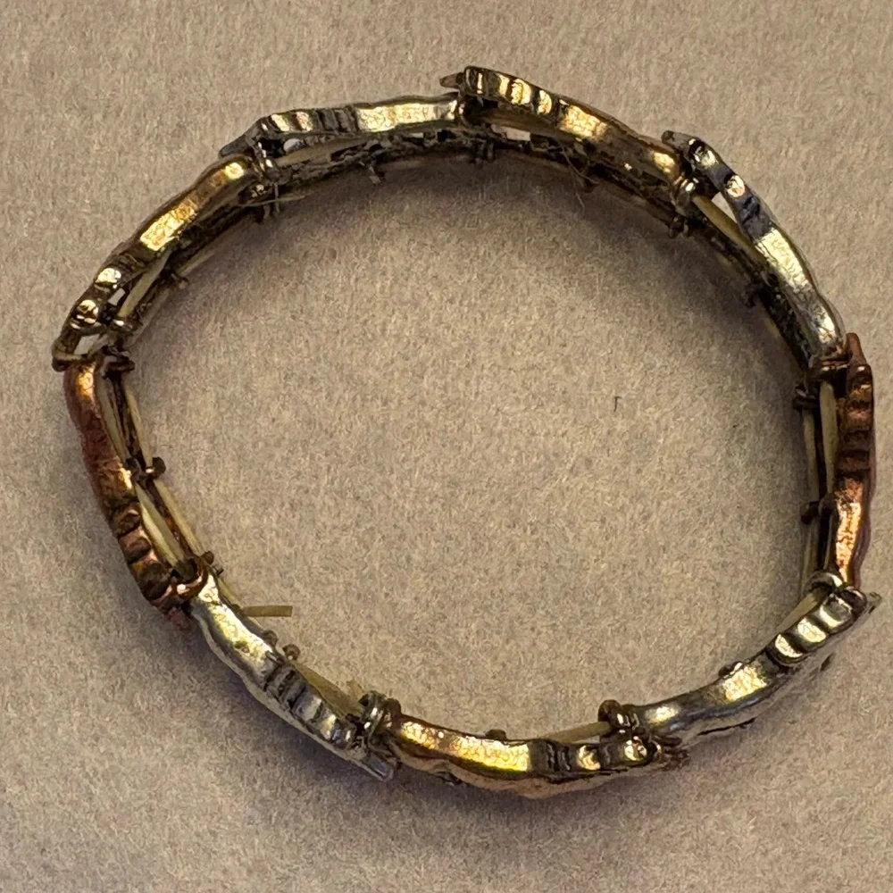 #59 - Horse Motif Three Tone Metal Stretch Bracelet - Picture 3 of 3